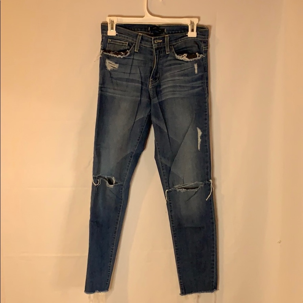 Distressed Mid-rise Jeans